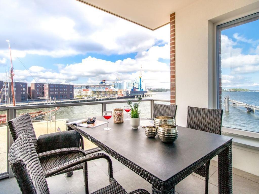 Hafenspitze App 16 Pier 2 16 Apartment วิสมาร์ ภายนอก รูปภาพ
